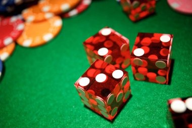 aktor togel app running on multiple devices